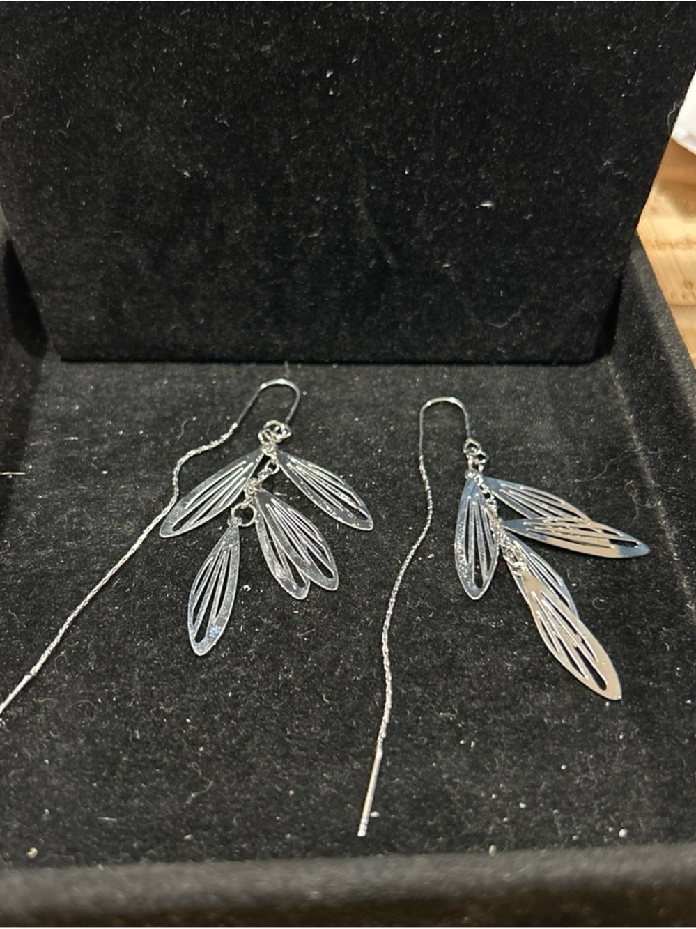 Silver color leaf earrings with threader
